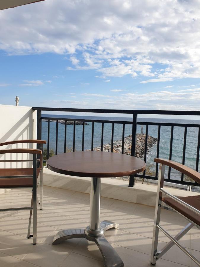Апарт отель Pansion Alexandros By The Sea Неа-Скиони Экстерьер фото